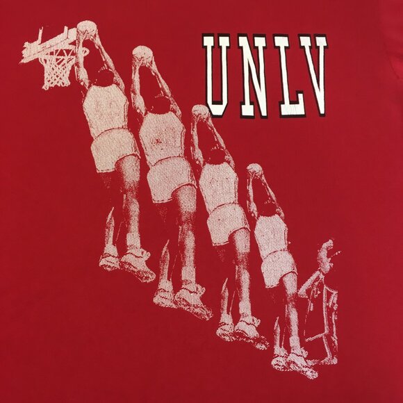 Men's 2X Vintage 1990 red UNLV Runnin' Rebels basketball short sleeve tee shirt - Picture 2 of 10